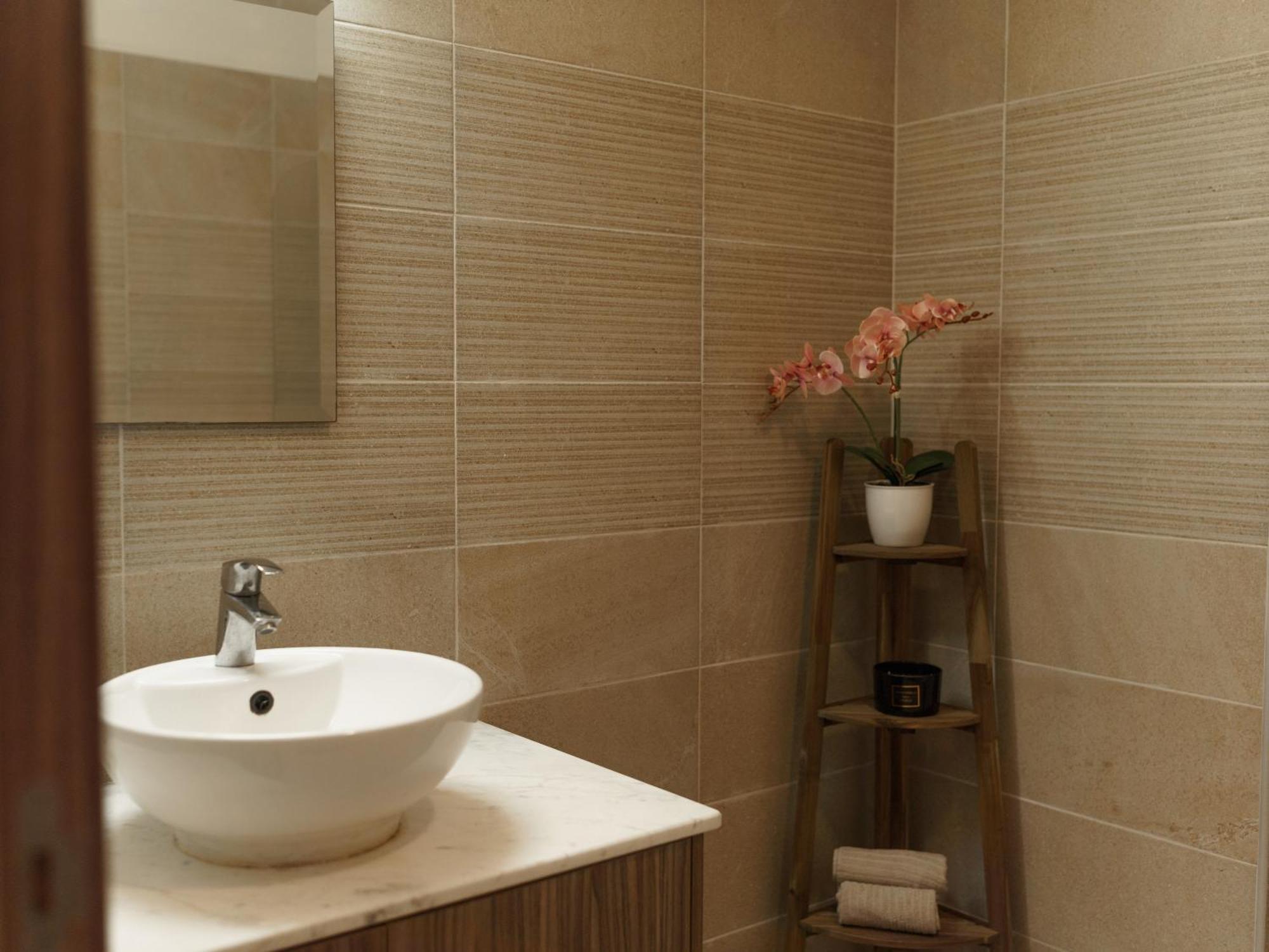 Halcyon Central Apartment Larnaca Dış mekan fotoğraf