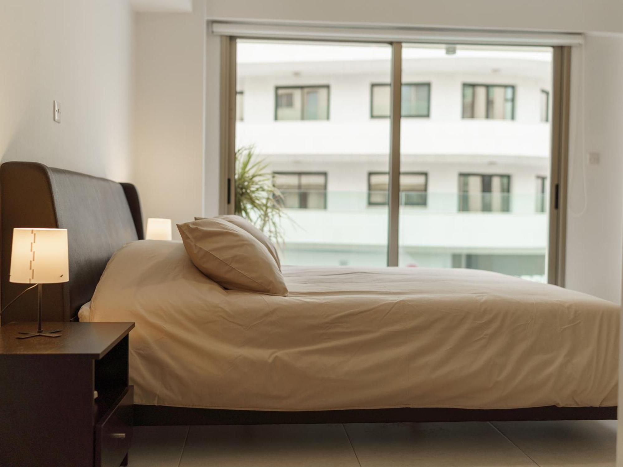 Halcyon Central Apartment Larnaca Dış mekan fotoğraf
