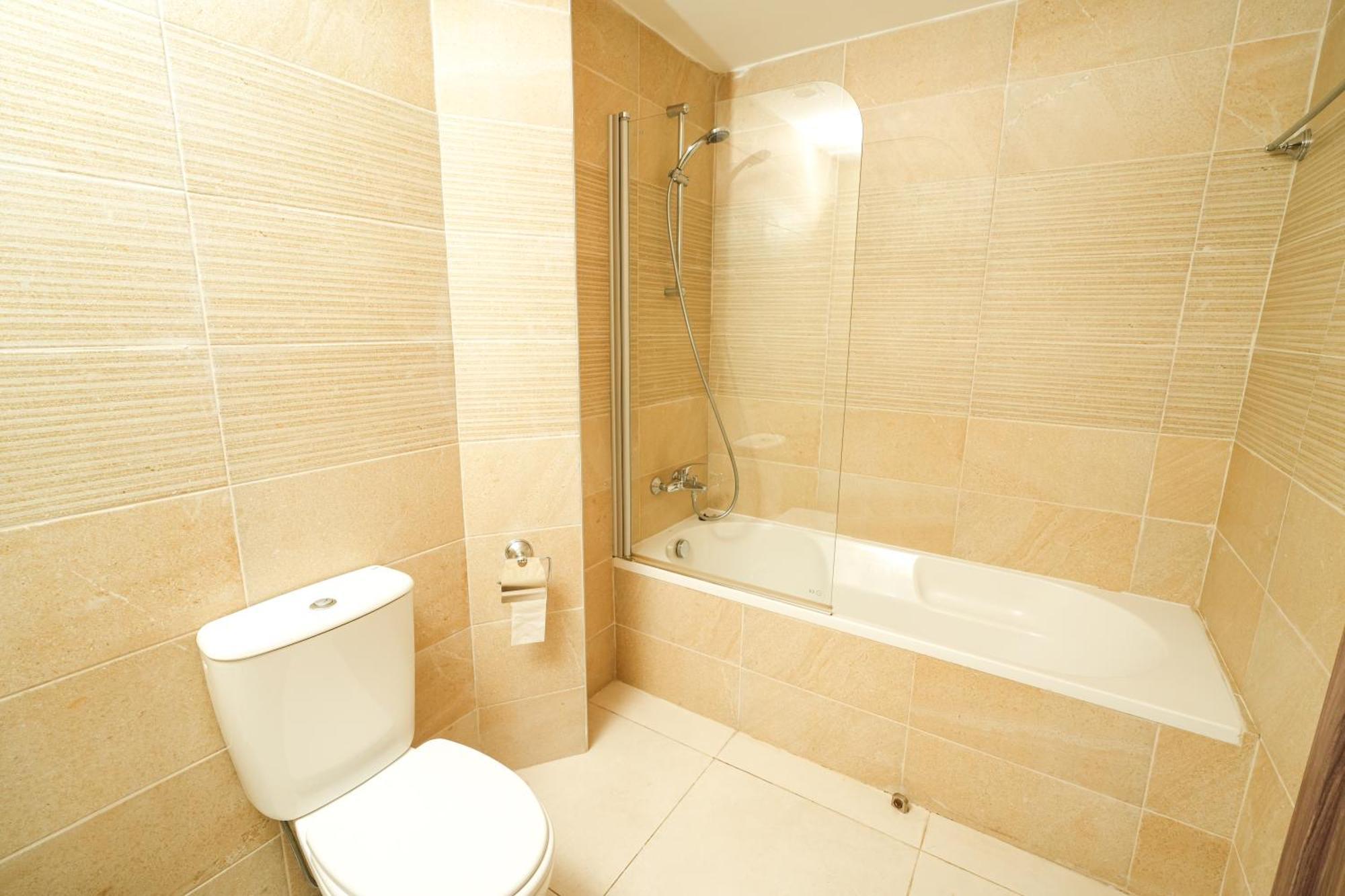 Halcyon Central Apartment Larnaca Dış mekan fotoğraf
